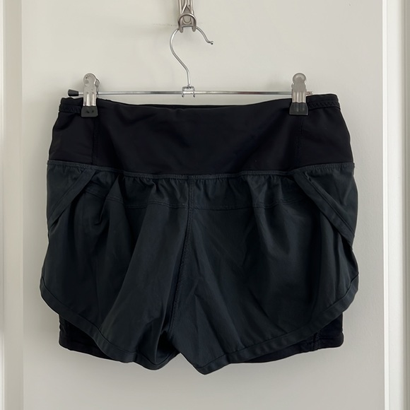 Lululemon Athletic Short with Built-In Spandex - Black (4) - Picture 3 of 4